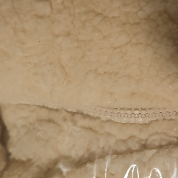 Champion Faux Shearling Quarter Zip Pullover - Picture 6 of 6